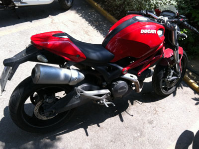 Ducati Monster: Θέλω πλύσιμο…